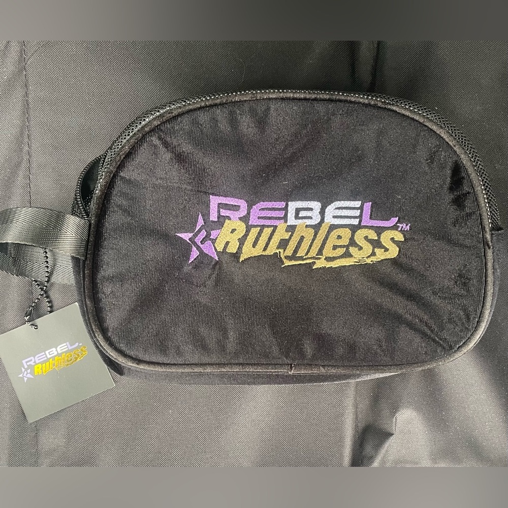 REBEL RUTHLESS Black Velvet and Mesh Zip Top Shoe Bag NWT Cheer